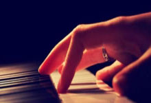 开云体育下载-摩洛哥瓦赫达球迷现场助威，球队斗志昂扬