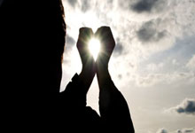 开云体育官网-卡尔蒂斯球迷现场助威，球队斗志昂扬