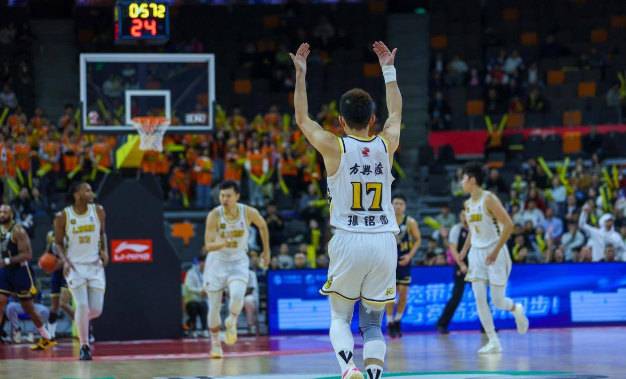 开云体育官方网站-球队实力大幅提升,成绩节节攀升的简单介绍