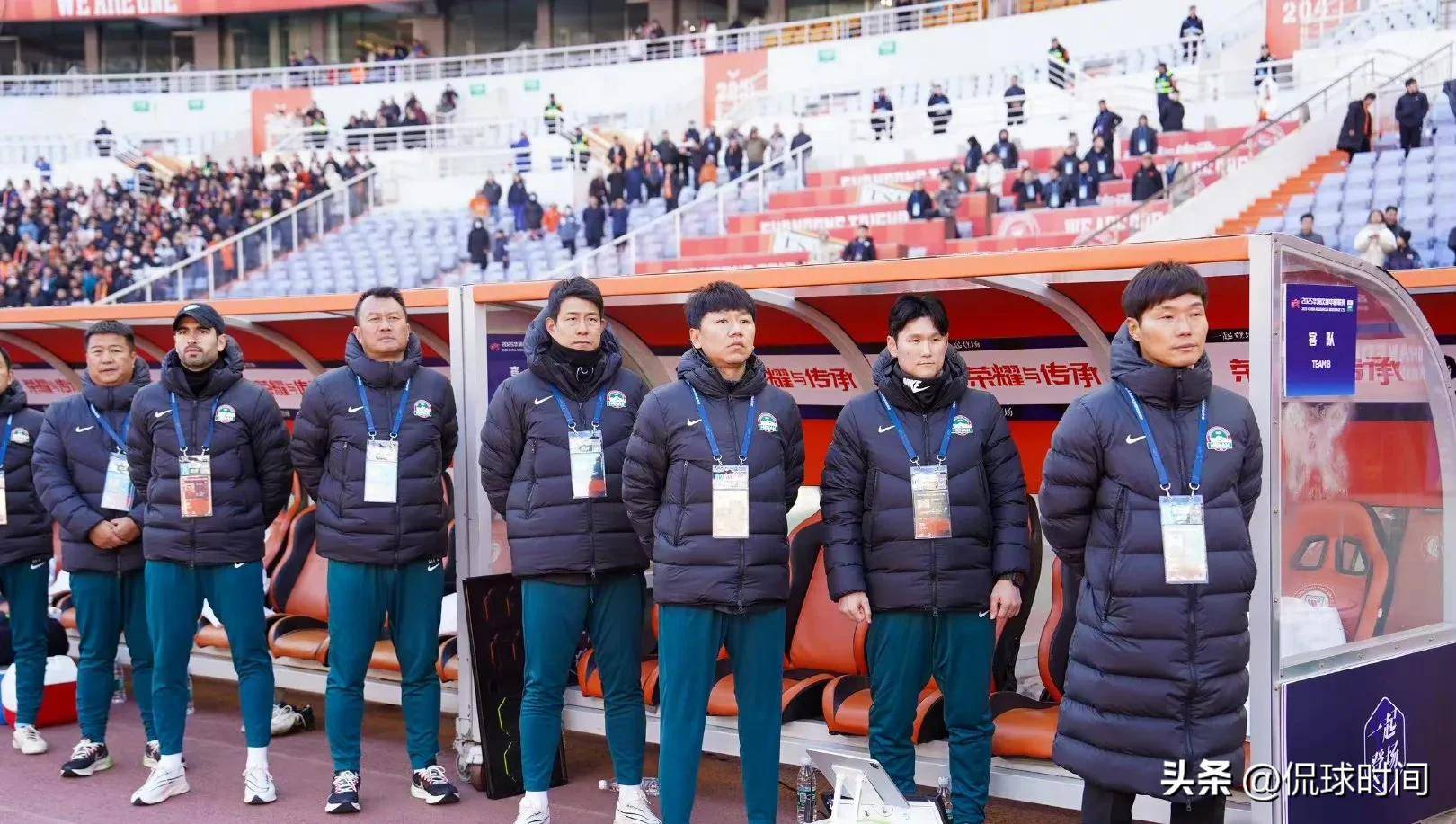 开云APP-天津泰达客场挑战上海申花，迎接艰巨对手的挑战