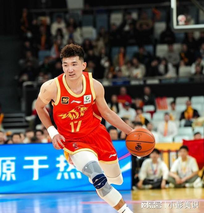 关于福建队外援表现出色,稳定全队士气的信息 关于福建队外援表现出色,稳定全队士气的信息