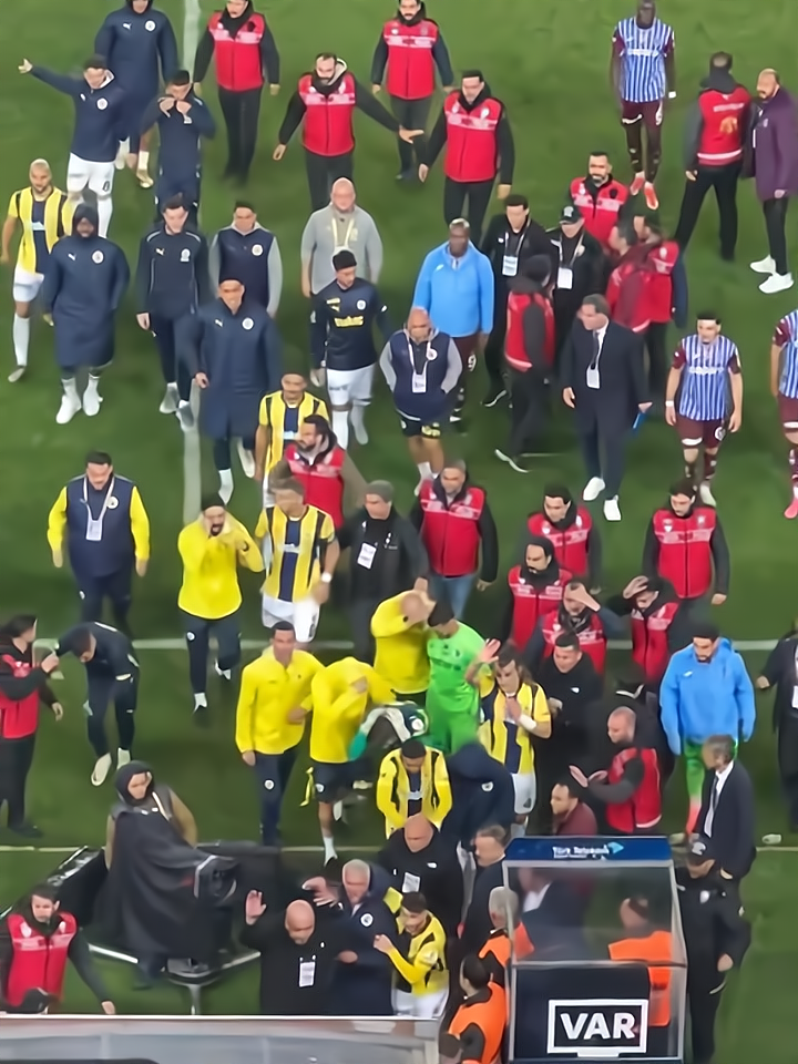 关于切尔西罗马火爆对决,双方球迷呐喊助威的信息 关于切尔西罗马火爆对决,双方球迷呐喊助威的信息