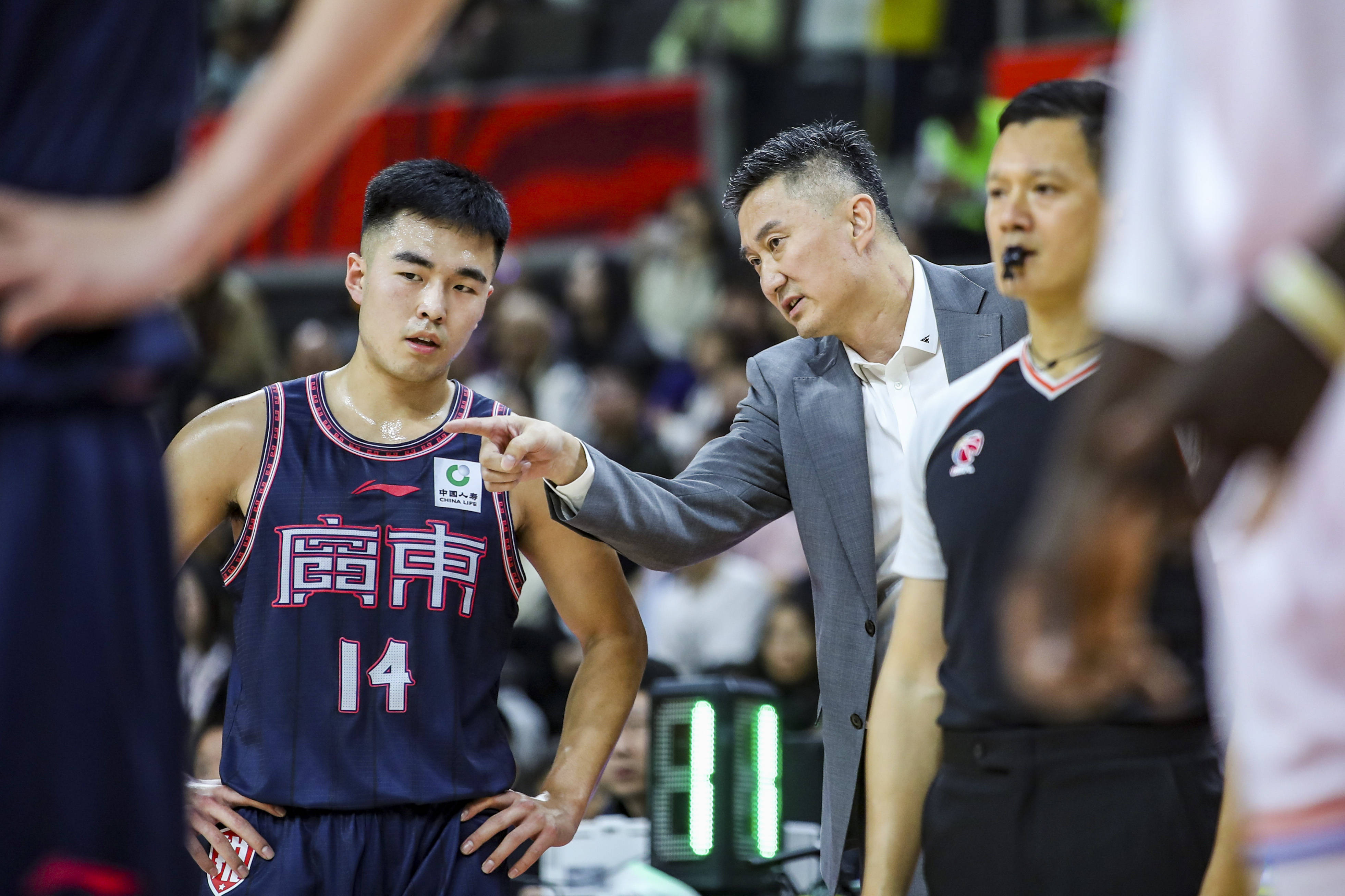 深圳佳兆业客场不敌对手!外援伤退无力回天的简单介绍 深圳佳兆业客场不敌对手!外援伤退无力回天的简单介绍