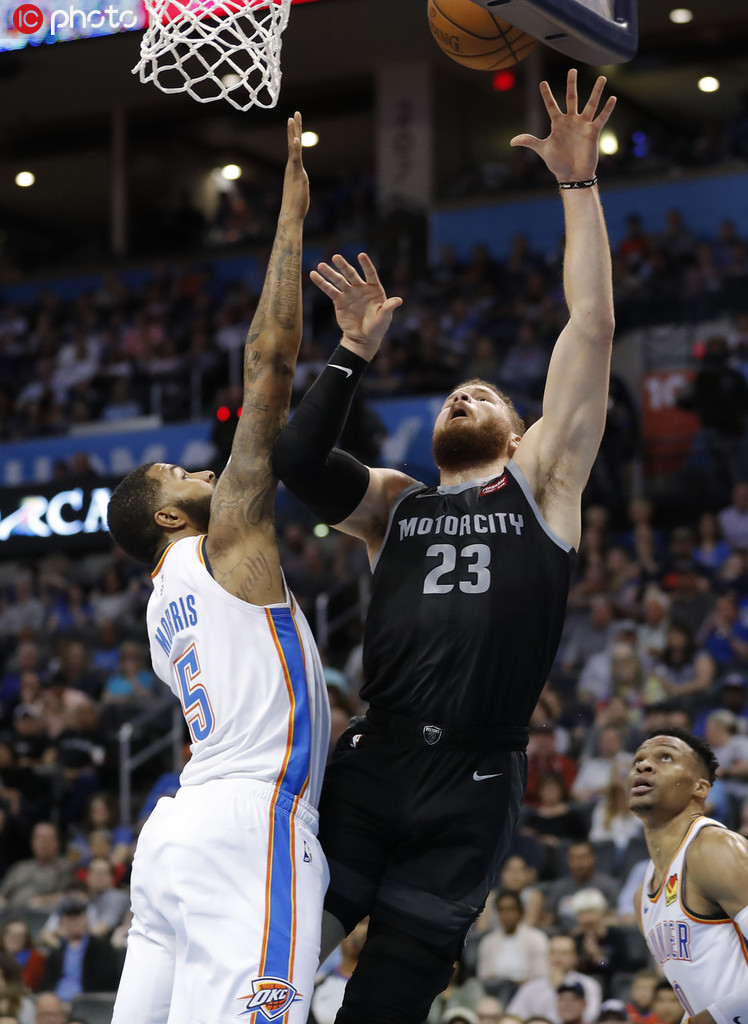 鸭丸出手中,雷霆轻松擒活塞主场获两连胜的简单介绍 鸭丸出手中,雷霆轻松擒活塞主场获两连胜的简单介绍