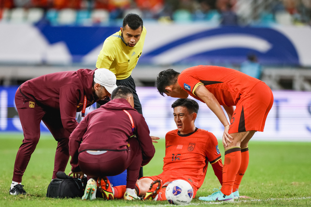 开云体育app-包含惊险一幕！球员在比赛中展现出色个人能力的词条