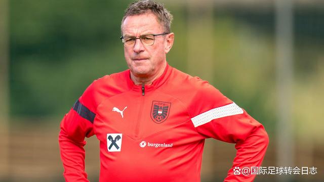 多特蒙德球员临危不乱,完成惊险胜利的简单介绍 多特蒙德球员临危不乱,完成惊险胜利的简单介绍