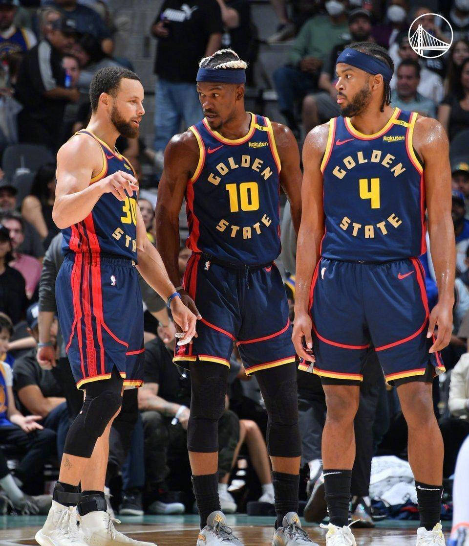 开云体育官网-NBA季后赛勇士逆袭，谁将赢得最后的胜利？的简单介绍