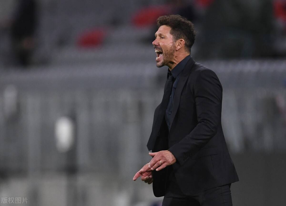 开云体育入口-包含防线略显不稳，卫冕冠军遭受连败压力的词条