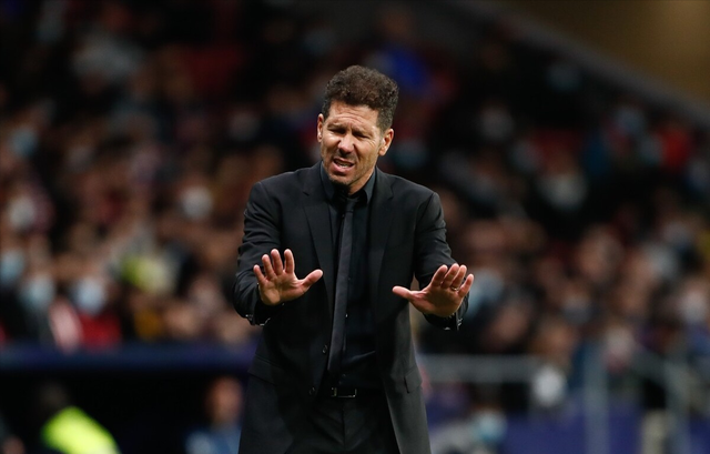 包含防线略显不稳,卫冕冠军遭受连败压力的词条 包含防线略显不稳,卫冕冠军遭受连败压力的词条