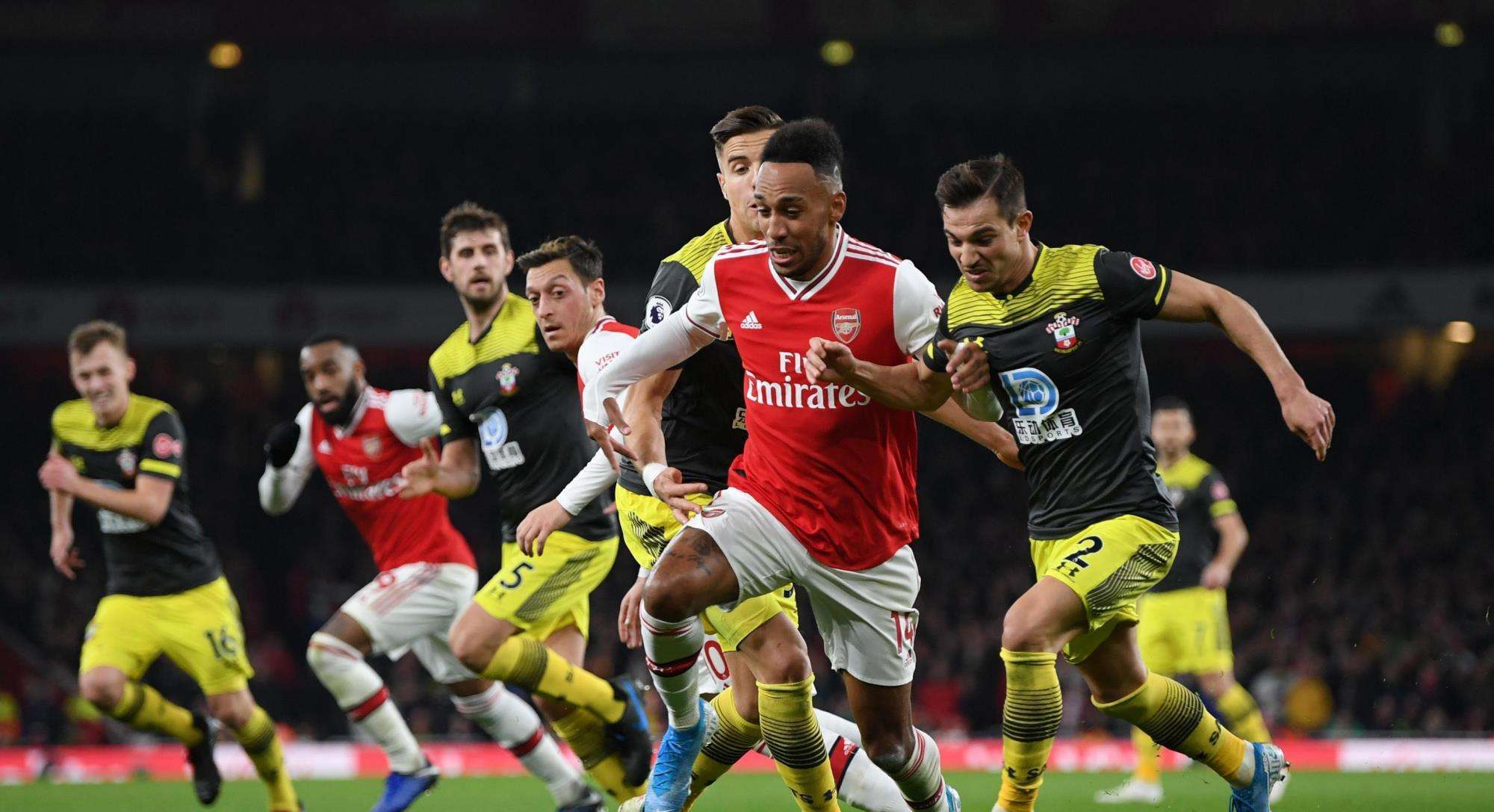 开云下载-弗赖堡在主场与对手握手言和的简单介绍