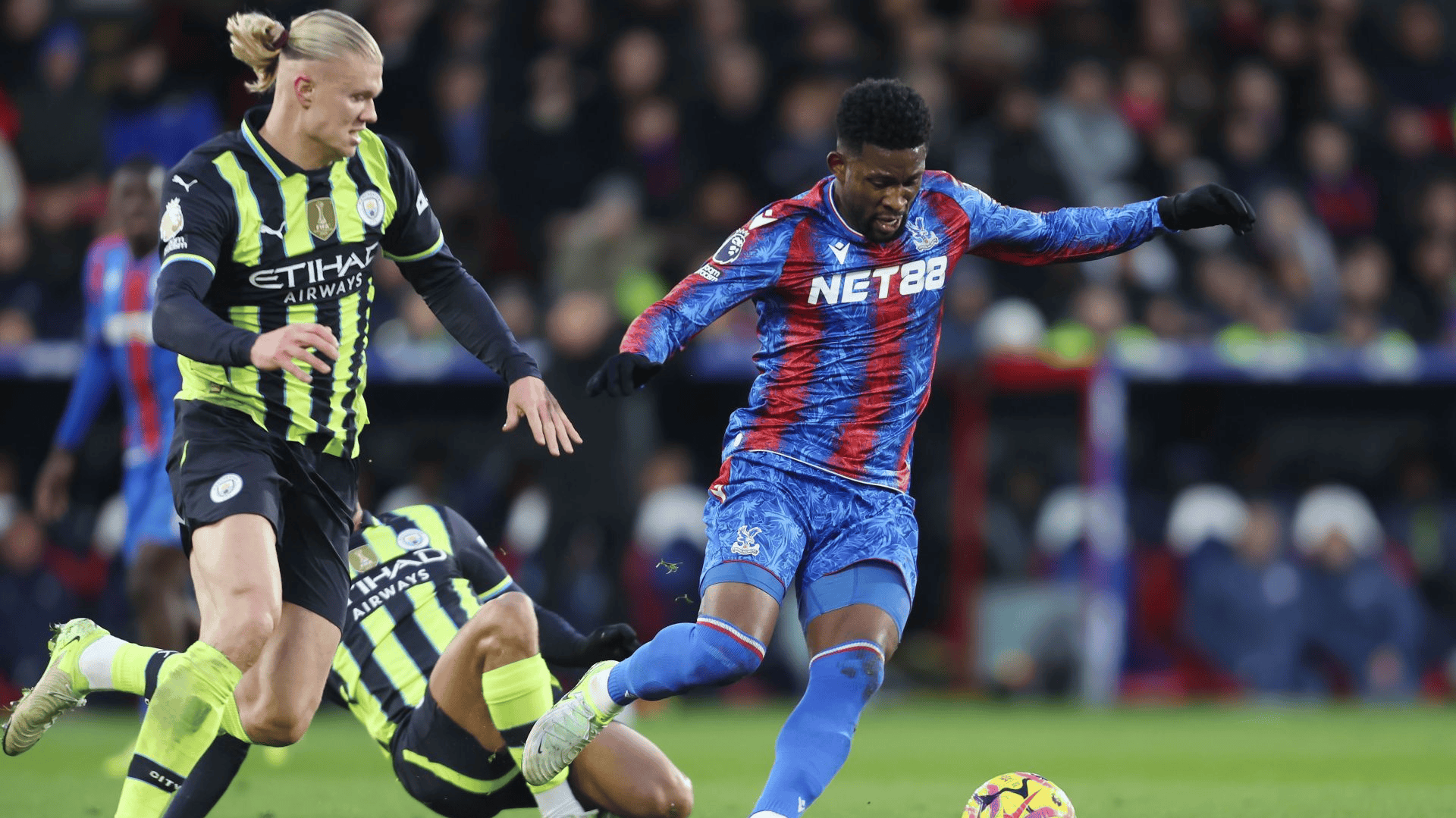 曼城全面压倒,晋级半决赛 曼城全面压倒,晋级半决赛