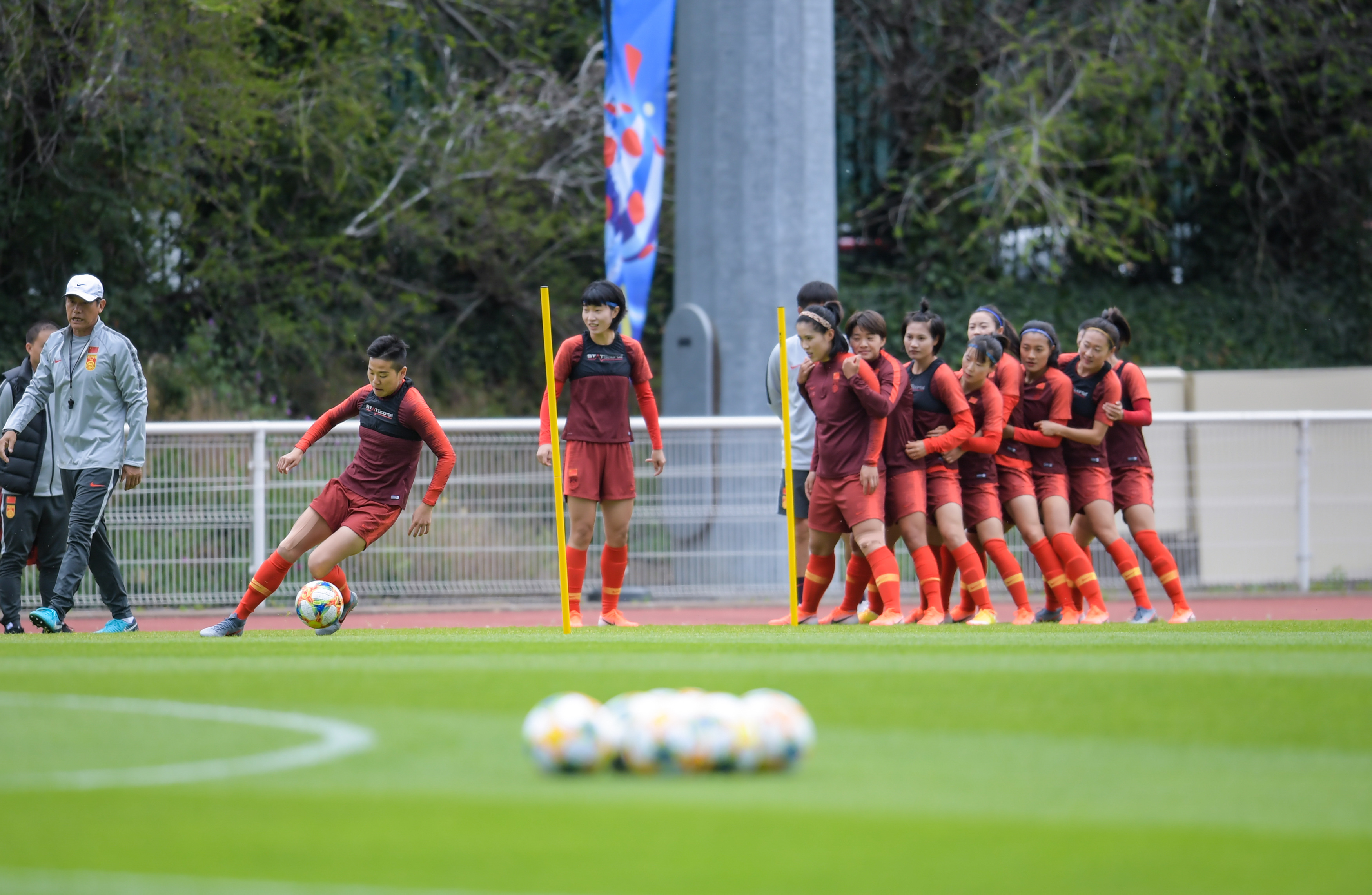 中国女足备战比赛,必战必胜 中国女足备战比赛,必战必胜