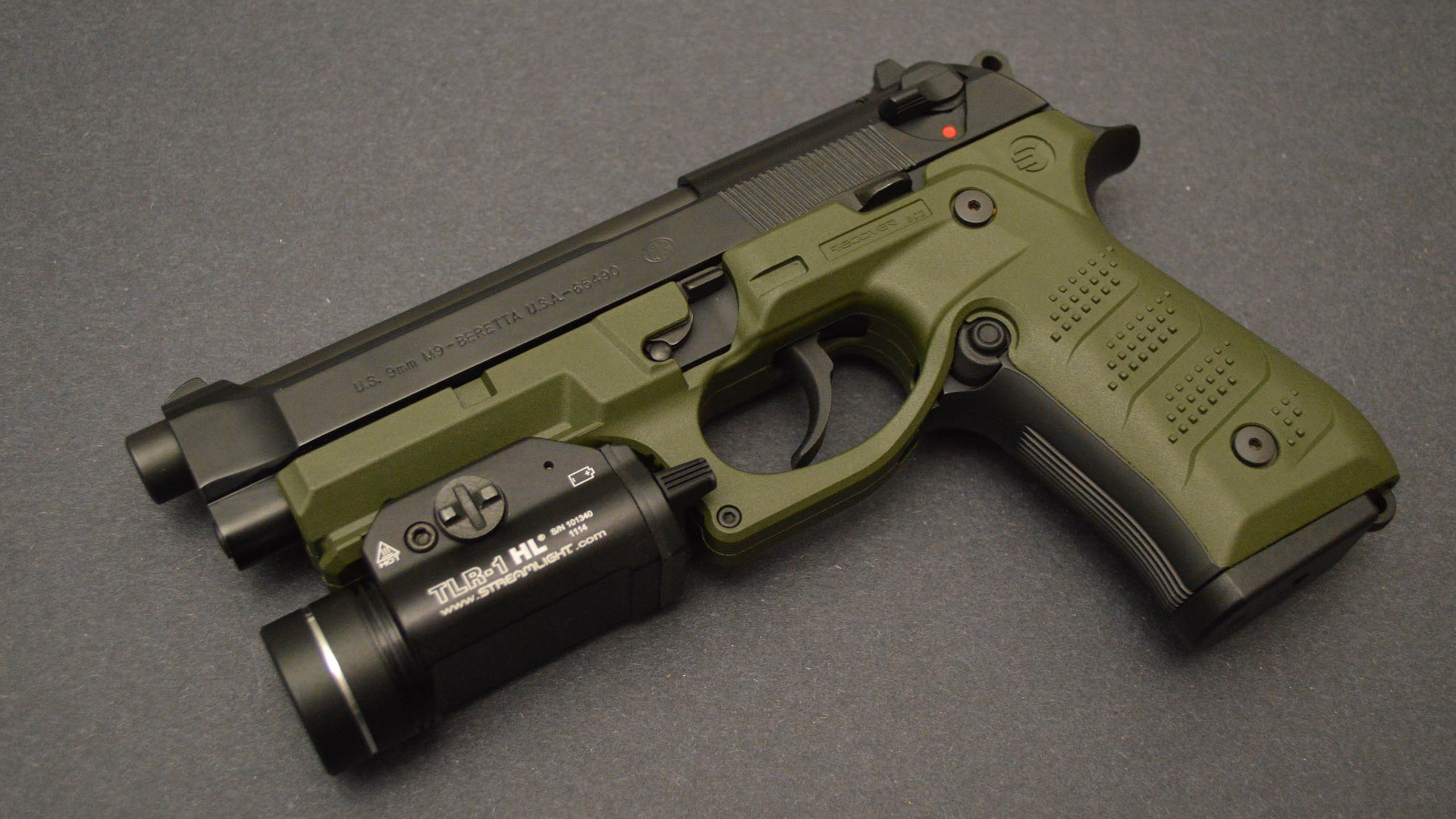 活塞粉碎国王!冷血布克化身关键先生,一记三分定江山