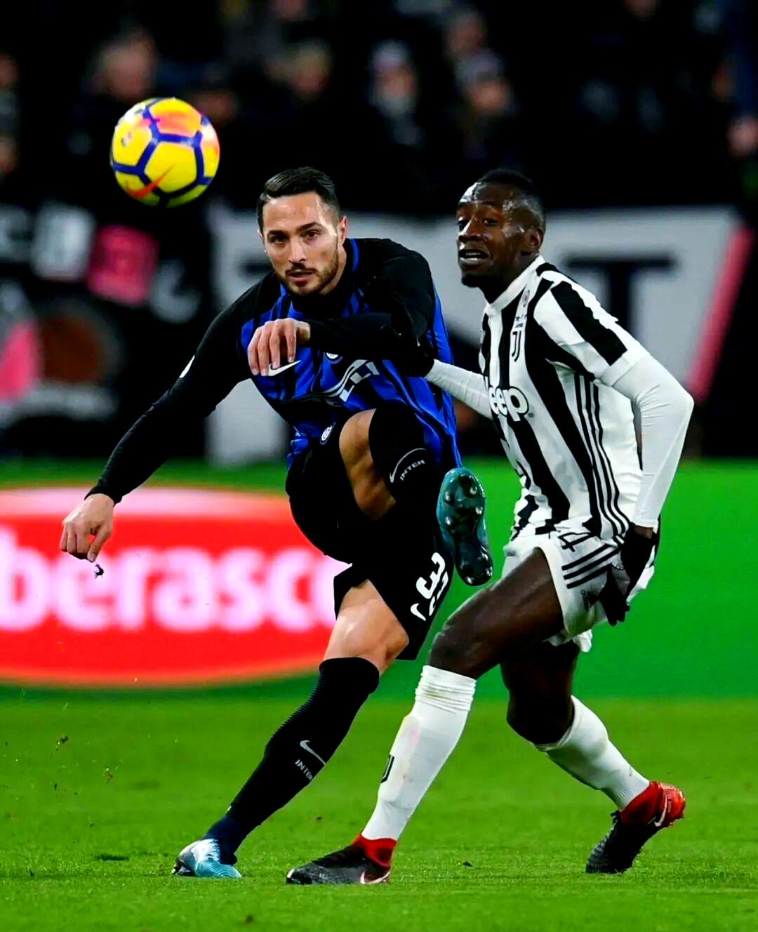 意甲焦点战焦点战，深圳队险胜老鹰